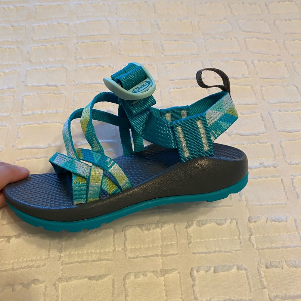 Girls New size 10 Chacos